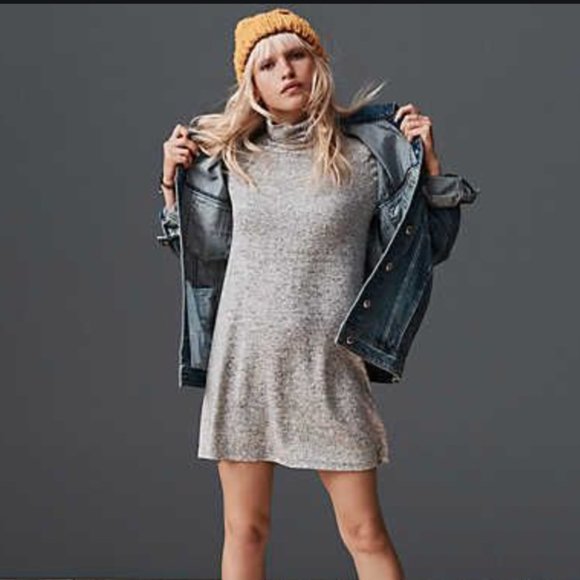American Eagle Outfitters Dresses & Skirts - NEW American Eagle Soft & Sexy Turtleneck Dress